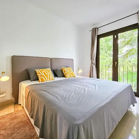 Single Homes Complex Golf 3 Communal Pools *
